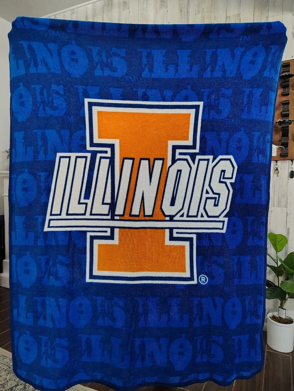 NORTHWEST University Of Illinois Original 2013 Illinois Fighting Illini Blanket